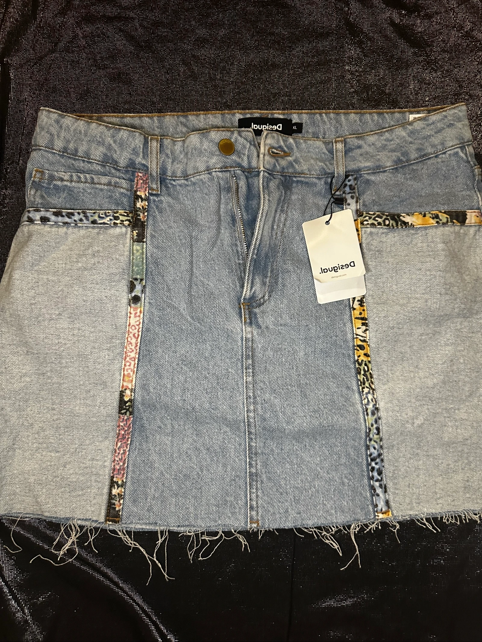 Jupe en jean patchwork Desigual - Neuve avec étiquette - Taille XL